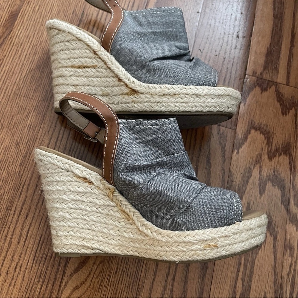 Soda Canvas Sling Back Wedge Women Size 7 - Picture 3 of 5